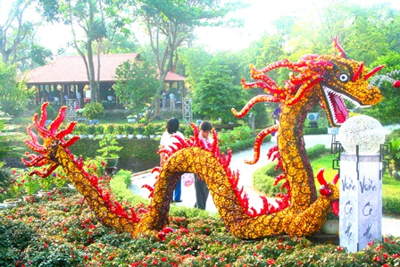 Cây cảnh quý 3 miền hội tụ tại vườn Thượng uyển Huế xưa